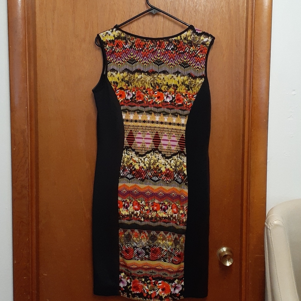 Dress - Picture 3 of 4